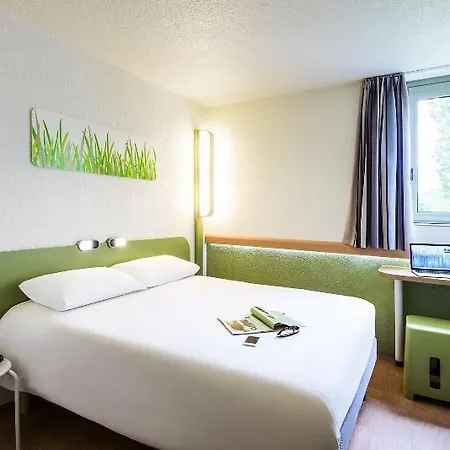 Ibis Budget Caen Memorial 2* Saint-Contest