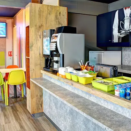 Hotel Ibis Budget Caen Memorial