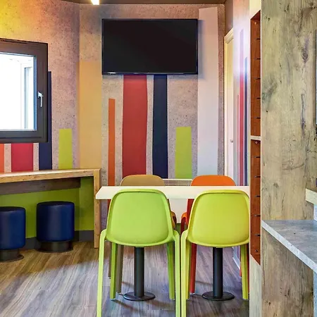 Ibis Budget Caen Memorial Отель 2*