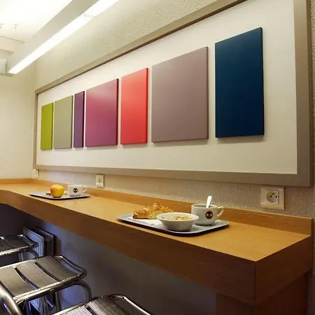 Ibis Budget Caen Memorial Отель Saint-Contest