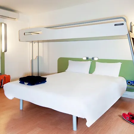 Ibis Budget Caen Memorial Szálloda