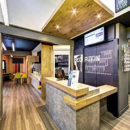 Ibis Budget Caen Memorial מלון
