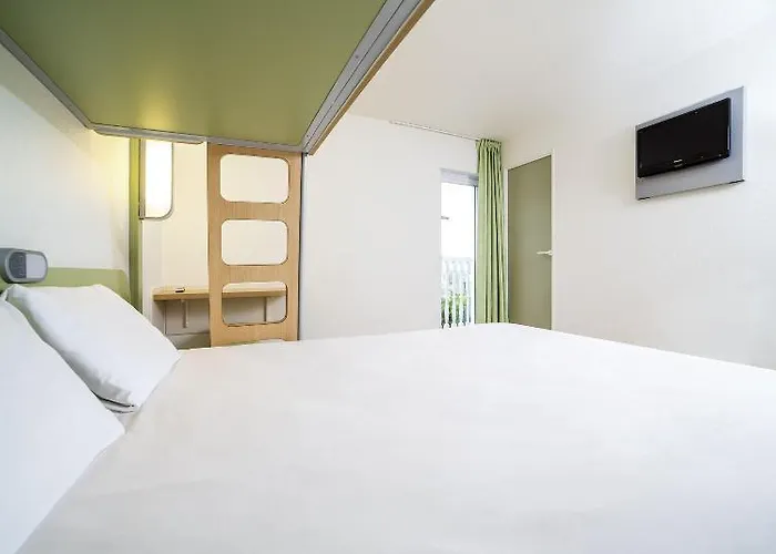 Hotel Ibis Budget Caen Memorial 2*