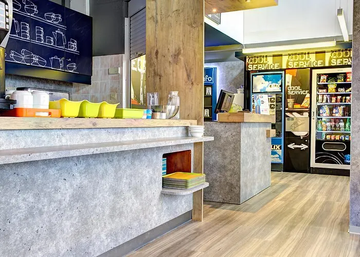 Hotel Ibis Budget Caen Memorial